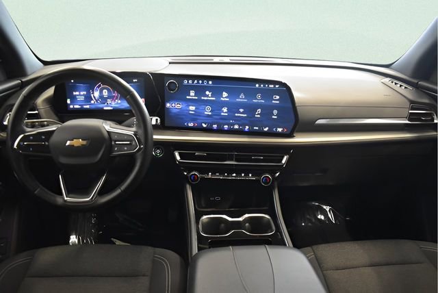 Used 2024 Chevrolet Traverse LT AWD/4WD image 5