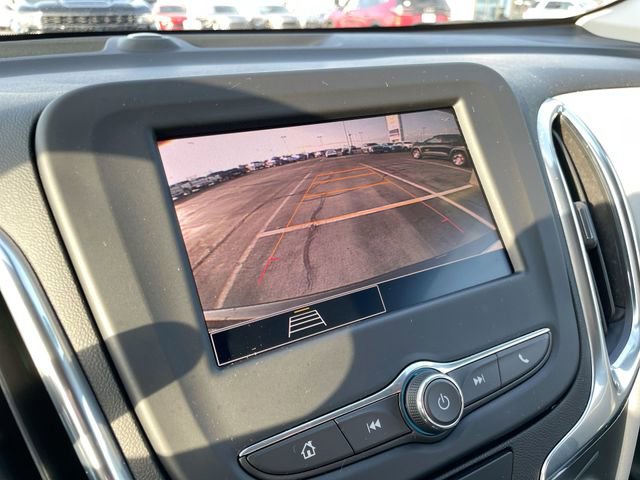 Used 2023 Chevrolet Equinox LS image 19