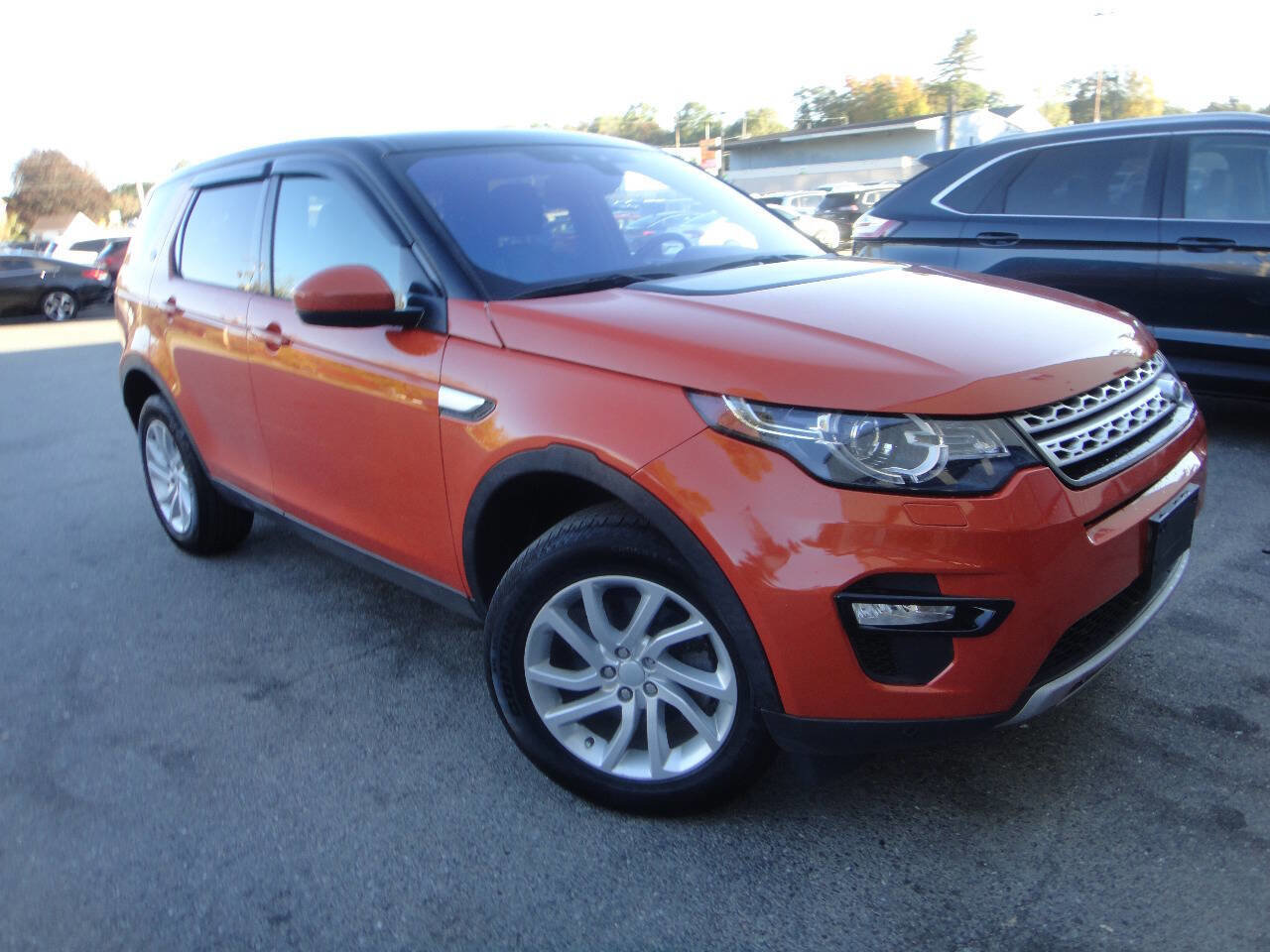 Used 2017 Land Rover Discovery Sport HSE image 3