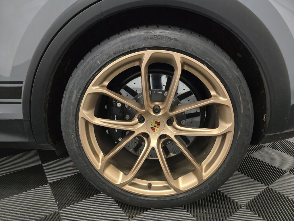Certified 2024 Porsche Cayenne Turbo GT image 23