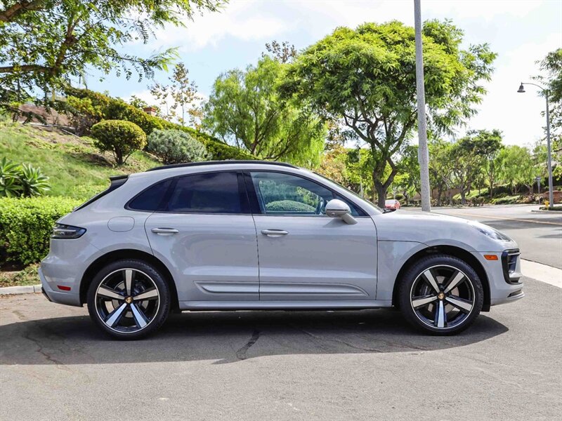 Used 2023 Porsche Macan w/ Premium Package Plus AWD/4WD image 6