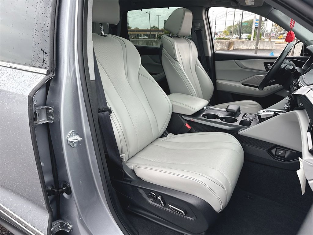 Used 2023 Acura MDX SH-AWD w/ Technology Package image 26
