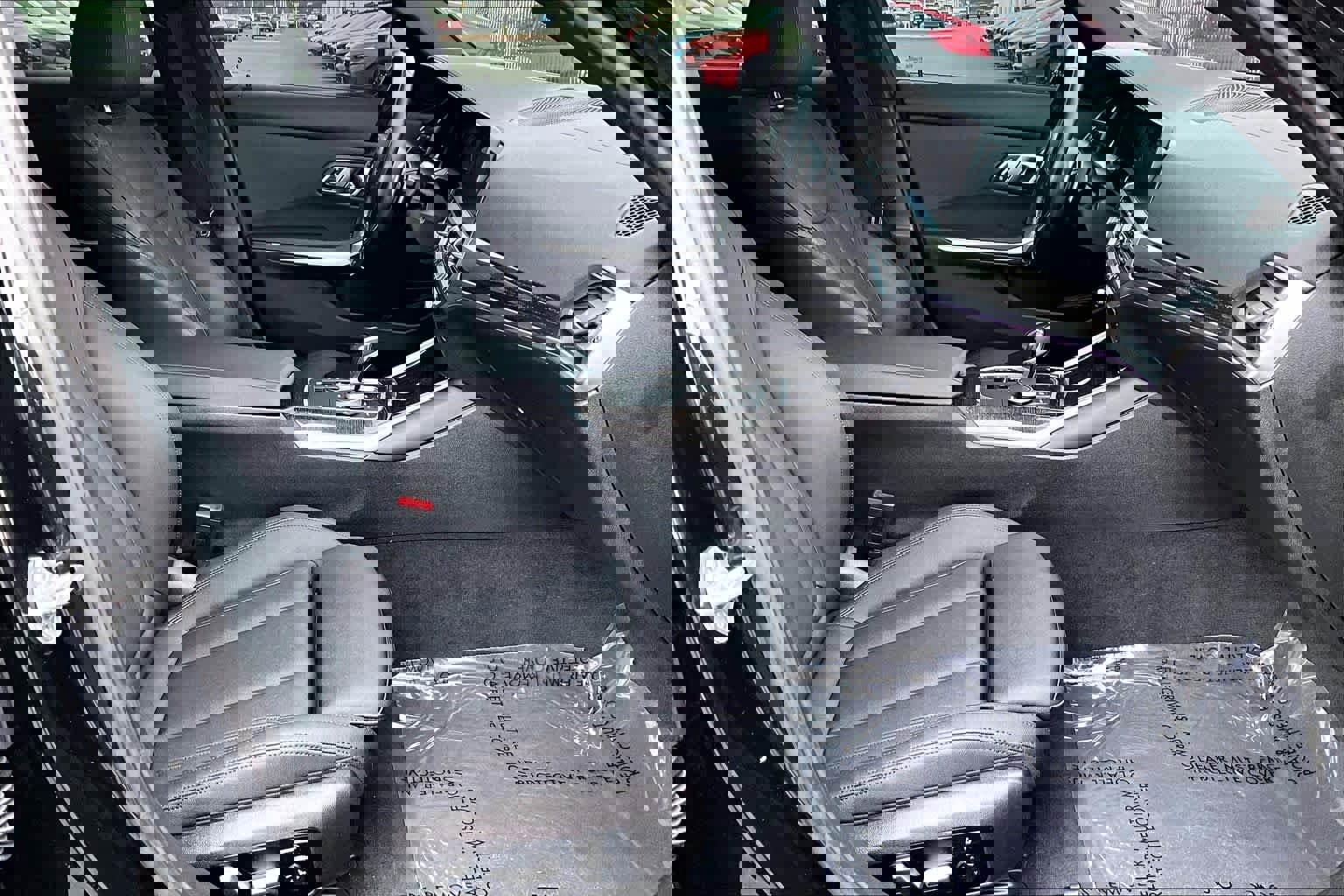 Used 2021 BMW 330i Sedan w/ M Sport Package image 8