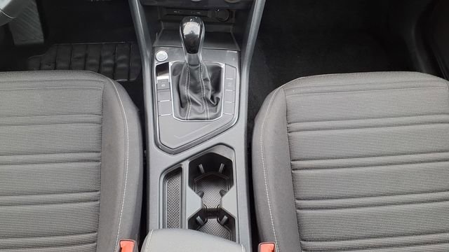 Used 2024 Volkswagen Tiguan S image 28