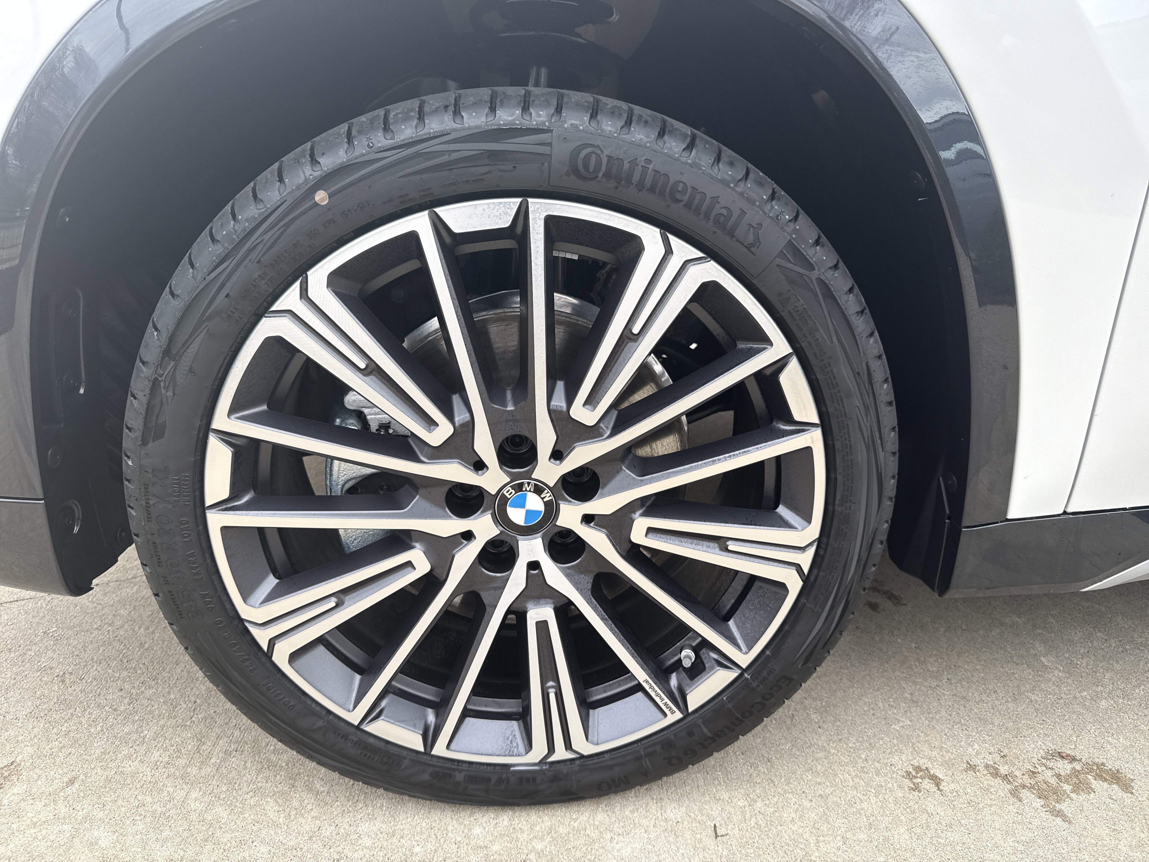 New 2026 BMW X1 xDrive28i w/ Technology Package AWD/4WD image 28