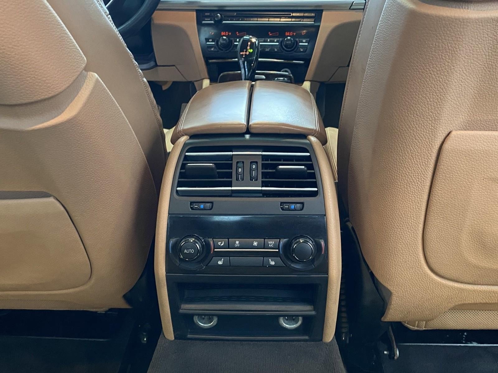 Used 2013 BMW 750Li xDrive image 15