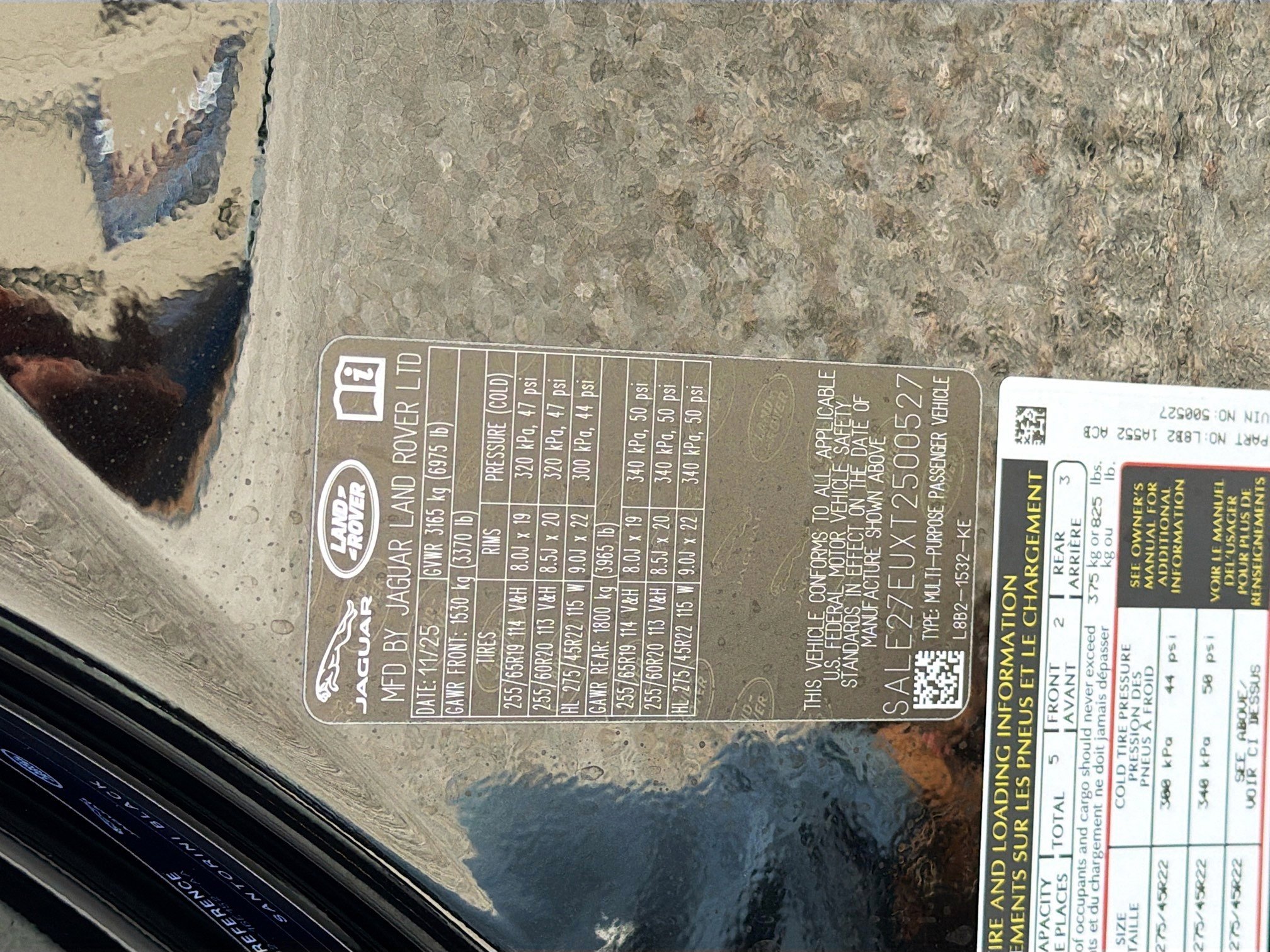 New 2026 Land Rover Defender 110 X-Dynamic SE image 41