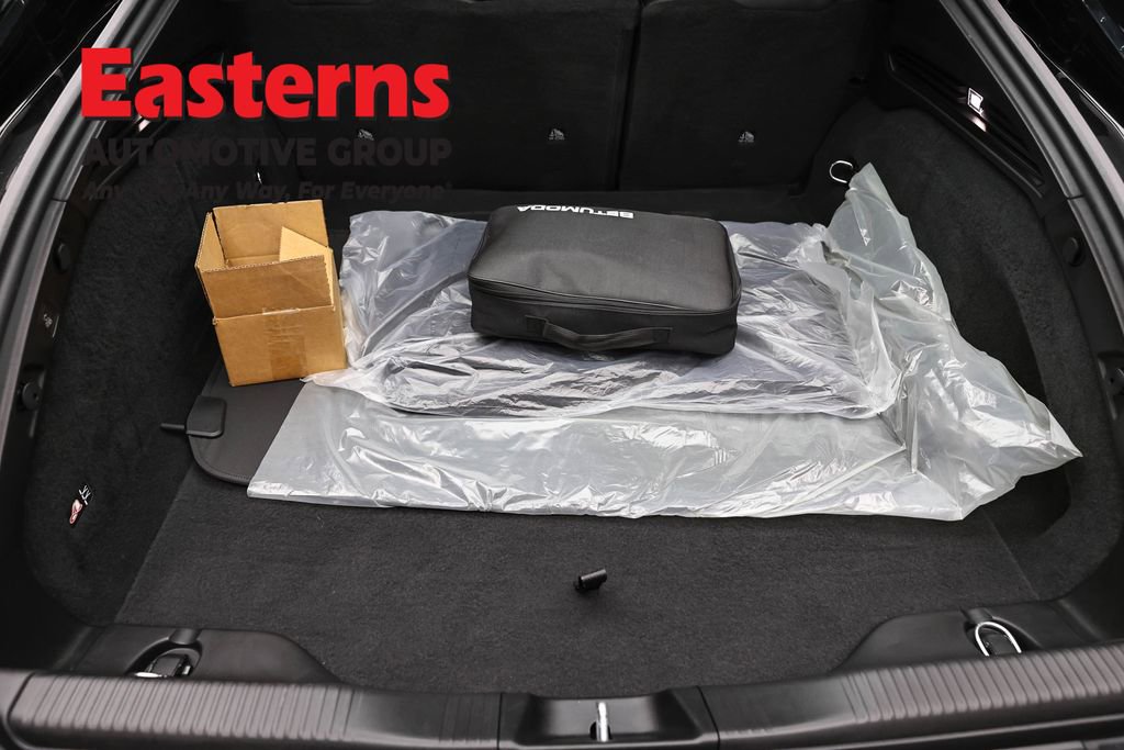 Used 2025 Dodge Charger R/T Scat Pack w/ Track Pack image 9