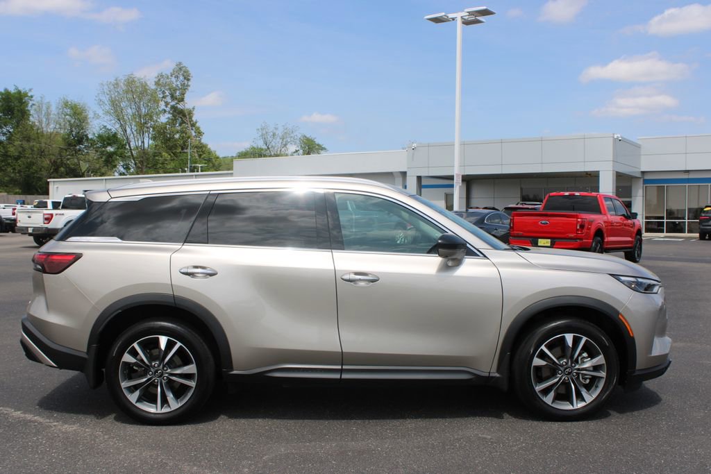 Used 2025 INFINITI QX60 Luxe AWD/4WD image 11
