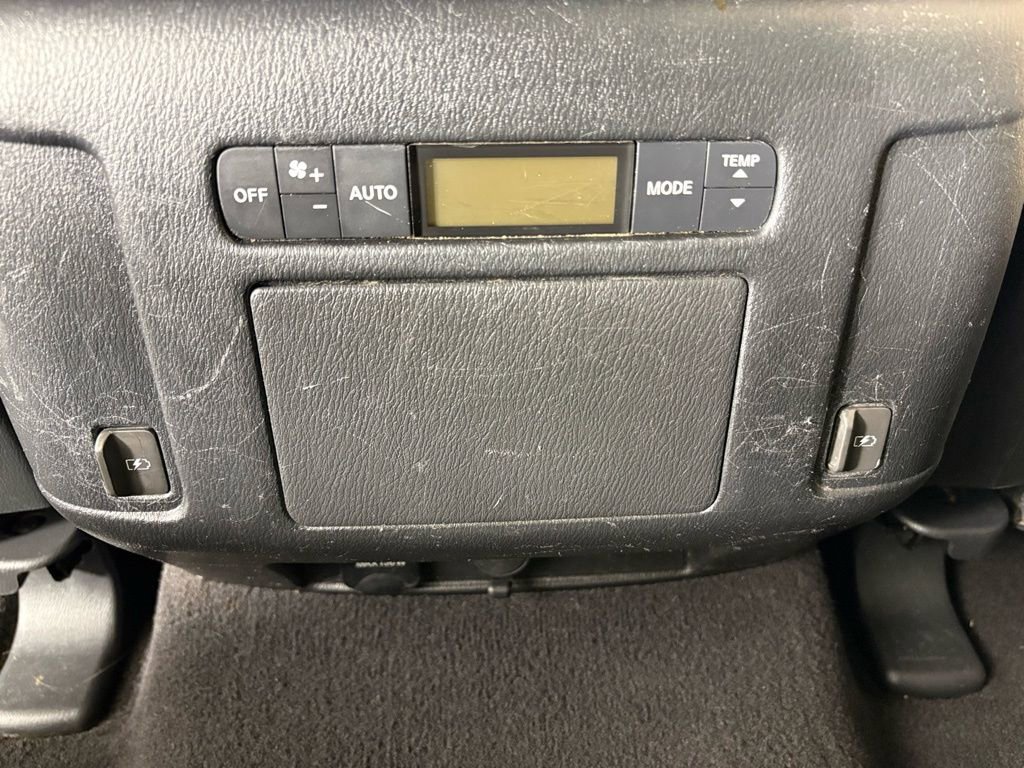 Used 2018 Nissan Armada SL image 33