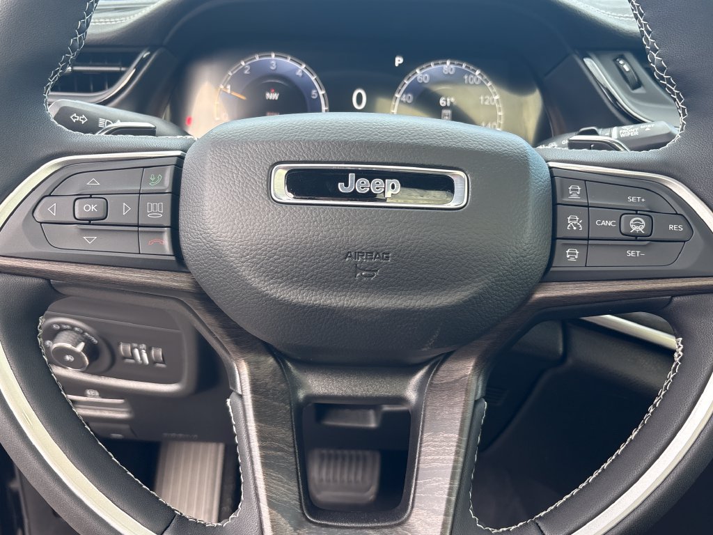 New 2027 Jeep Grand Cherokee Limited AWD/4WD image 19