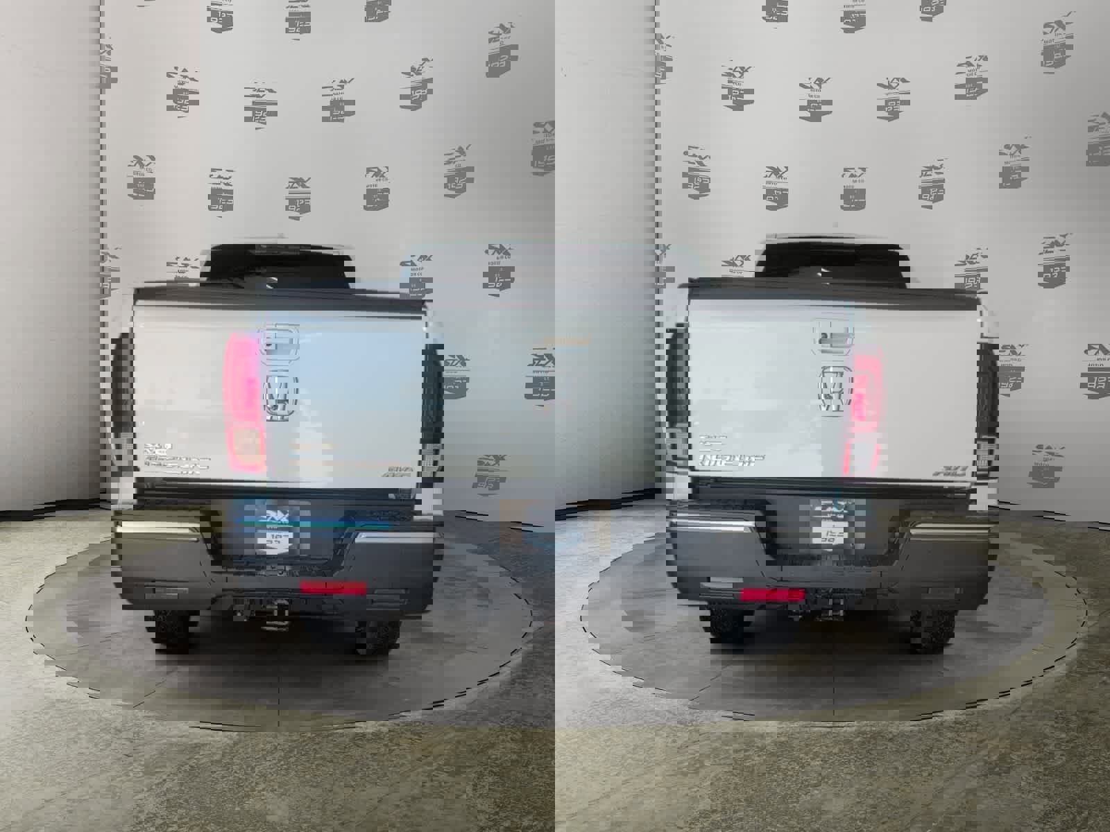 Used 2017 Honda Ridgeline RTL-T image 4