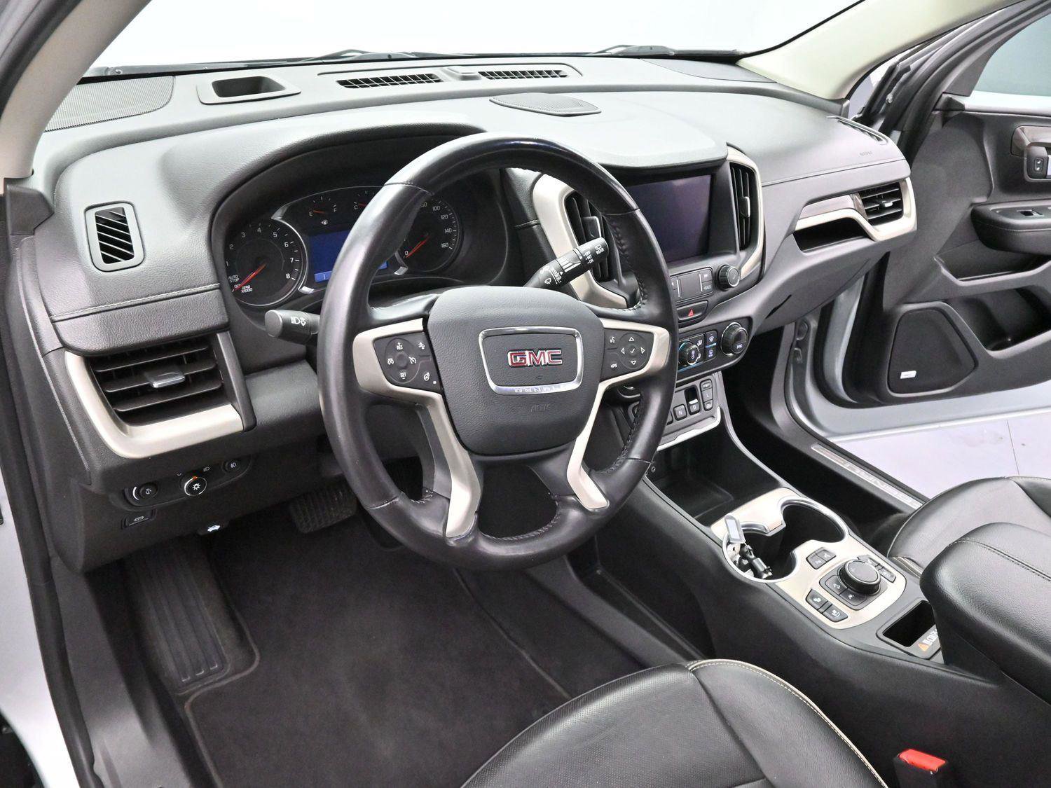 Used 2020 GMC Terrain Denali w/ Denali Premium Package image 18
