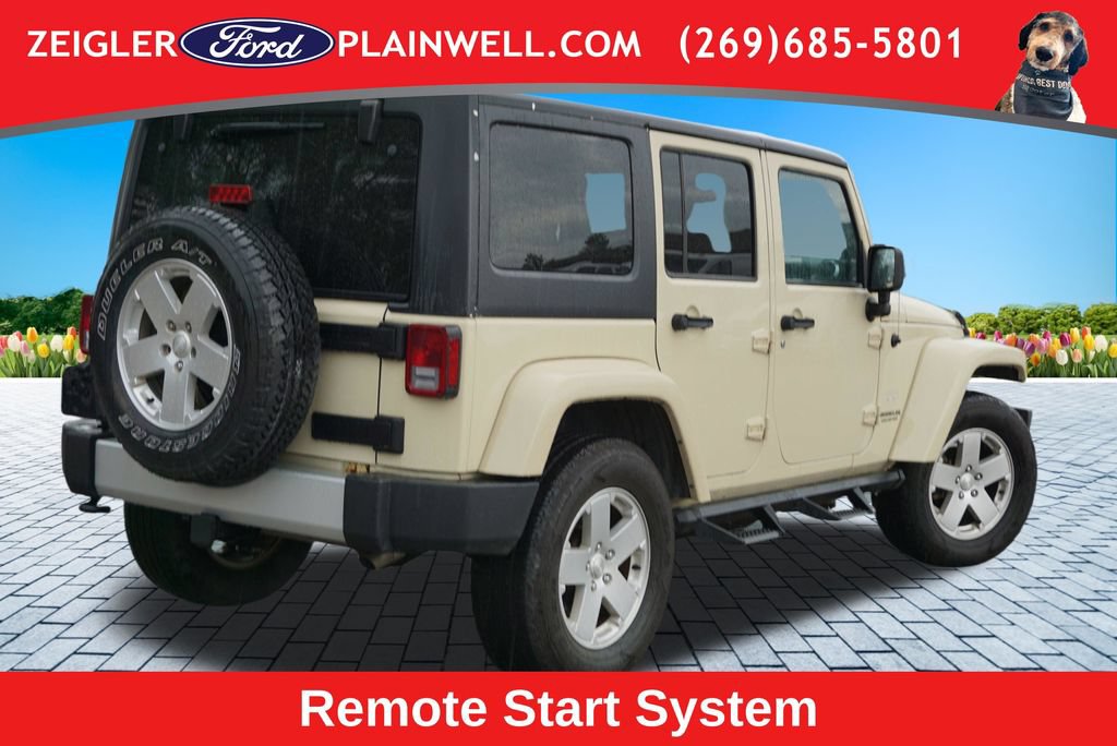Used 2011 Jeep Wrangler Unlimited Sahara w/ Dual Top Group AWD/4WD image 5