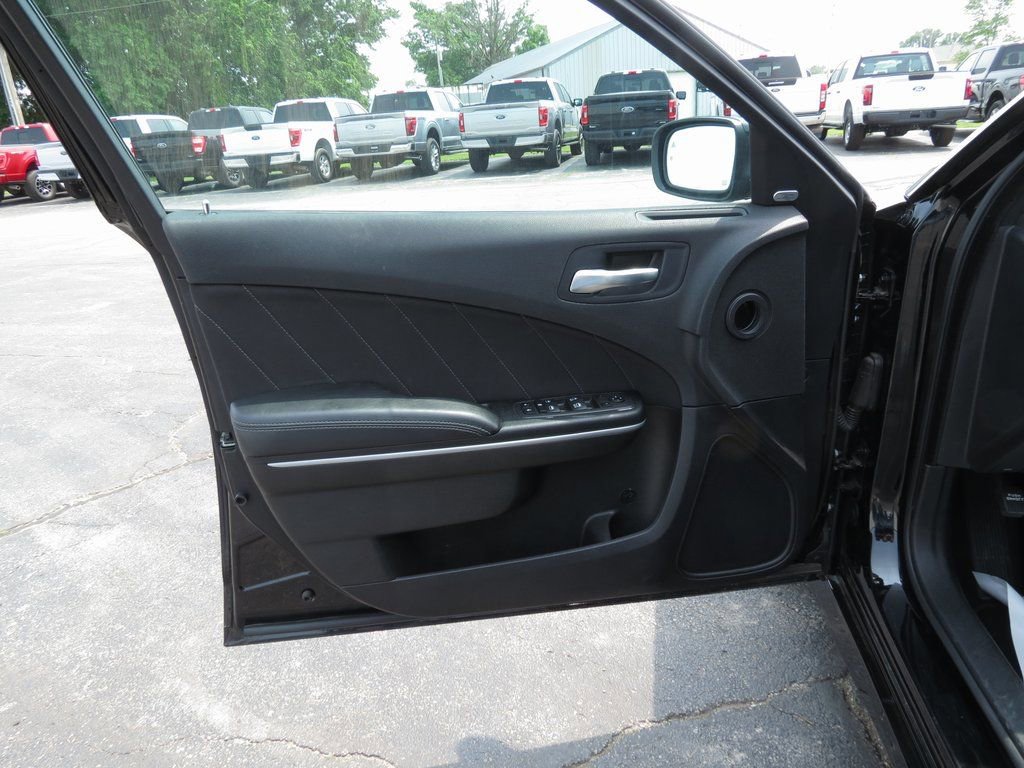 Used 2022 Dodge Charger GT w/ Driver Convenience Group image 25