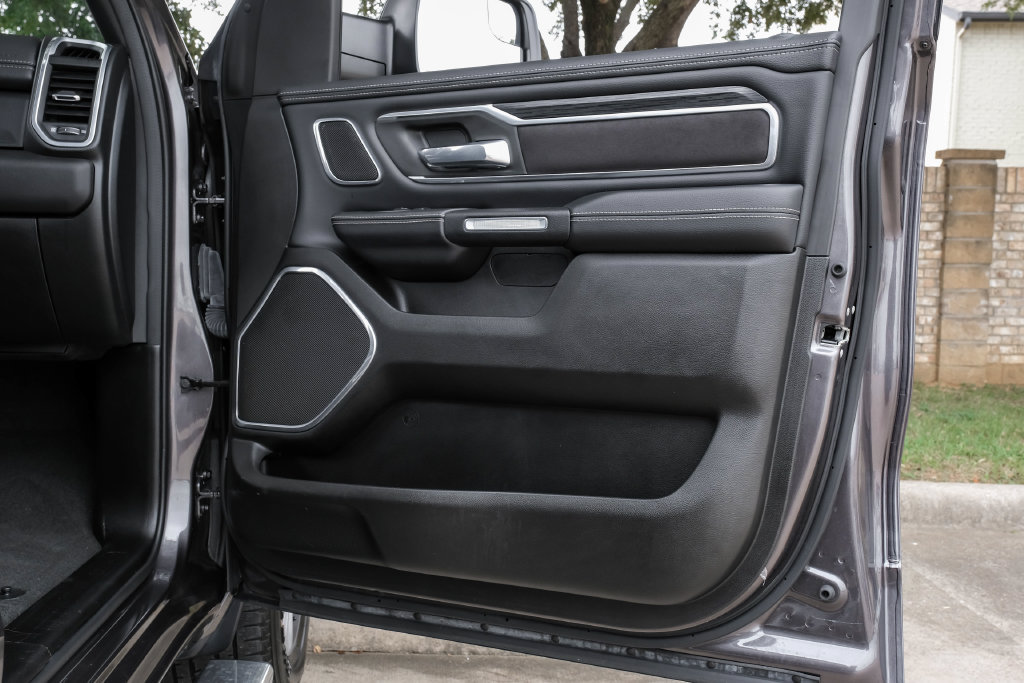 Used 2023 RAM 1500 Laramie AWD/4WD image 61