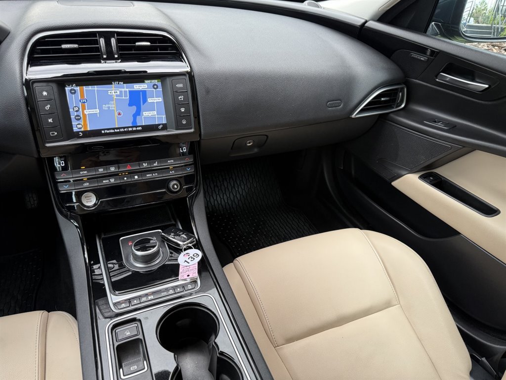 Used 2017 Jaguar XE Premium RWD image 23