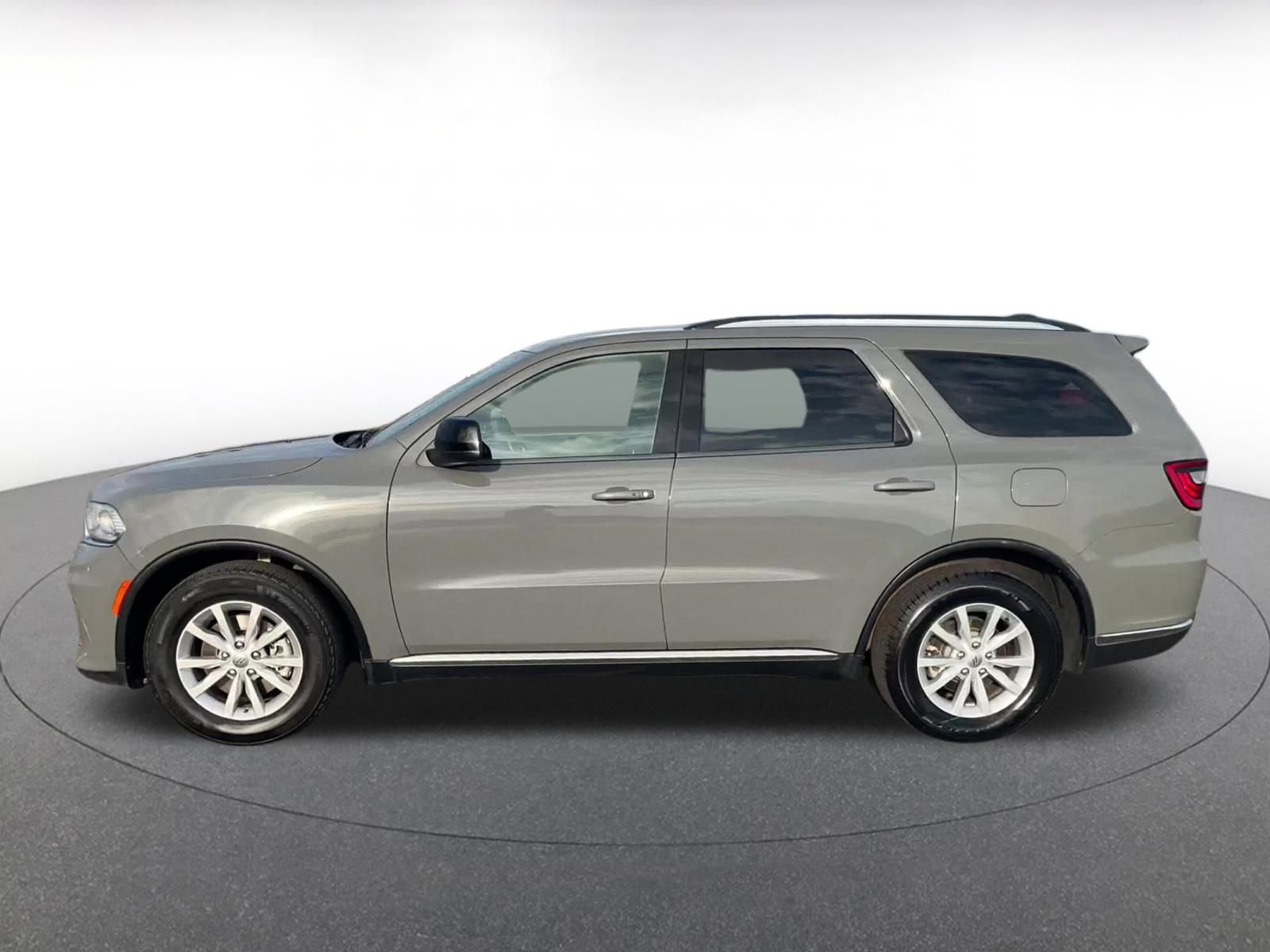 Used 2023 Dodge Durango SXT image 8
