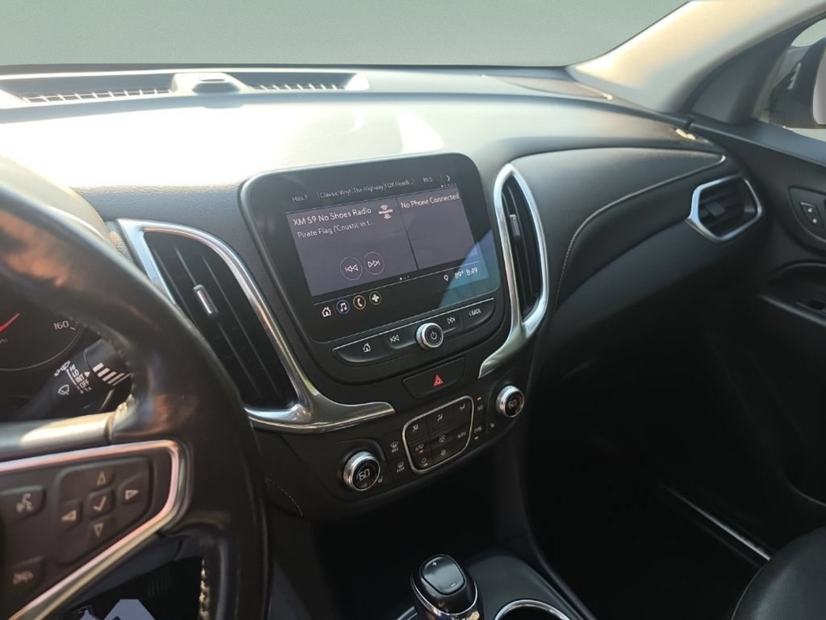 Used 2019 Chevrolet Equinox Premier FWD image 18