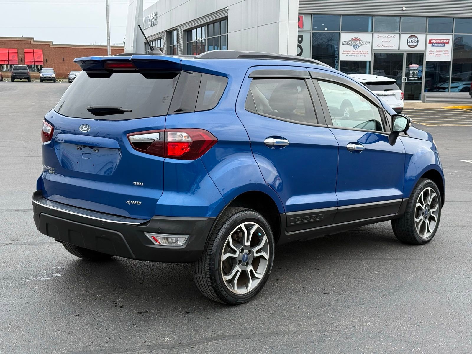 Used 2019 Ford EcoSport SES w/ SES Black Appearance Package AWD/4WD image 3