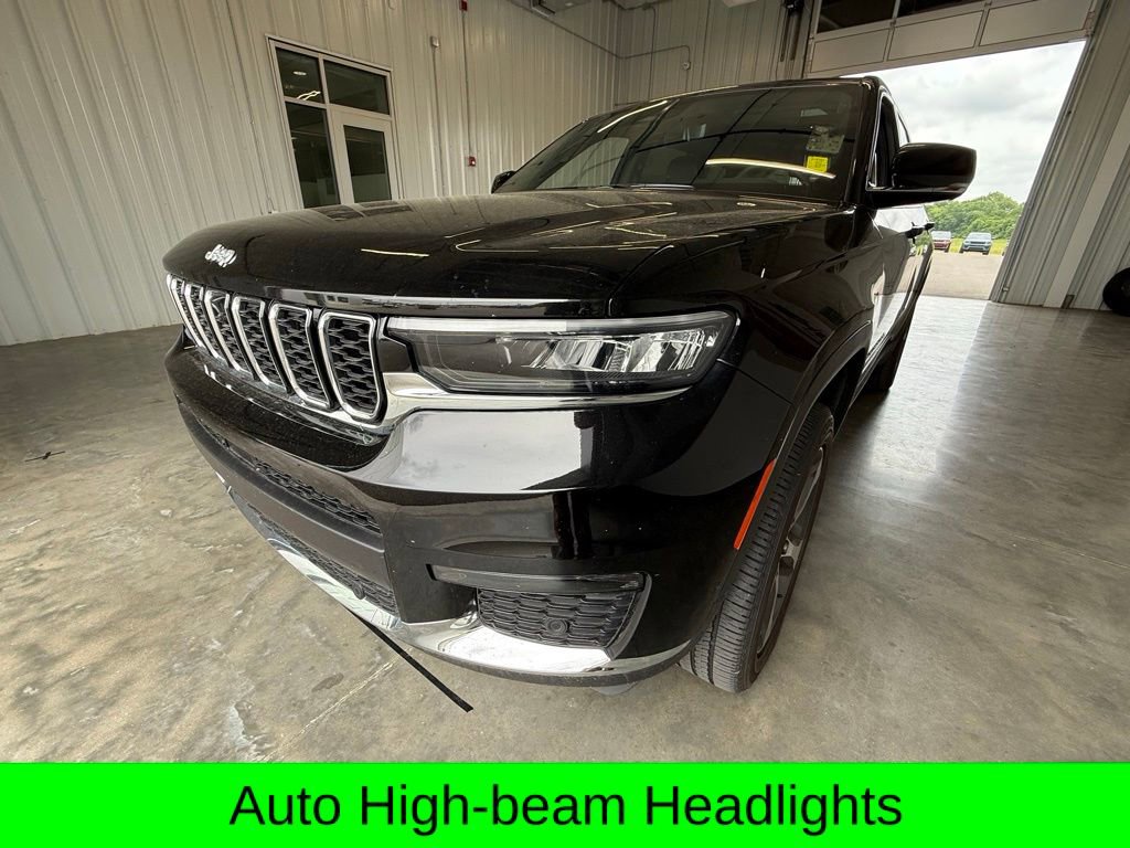 Used 2025 Jeep Grand Cherokee L Limited w/ Luxury Tech Group II AWD/4WD image 11