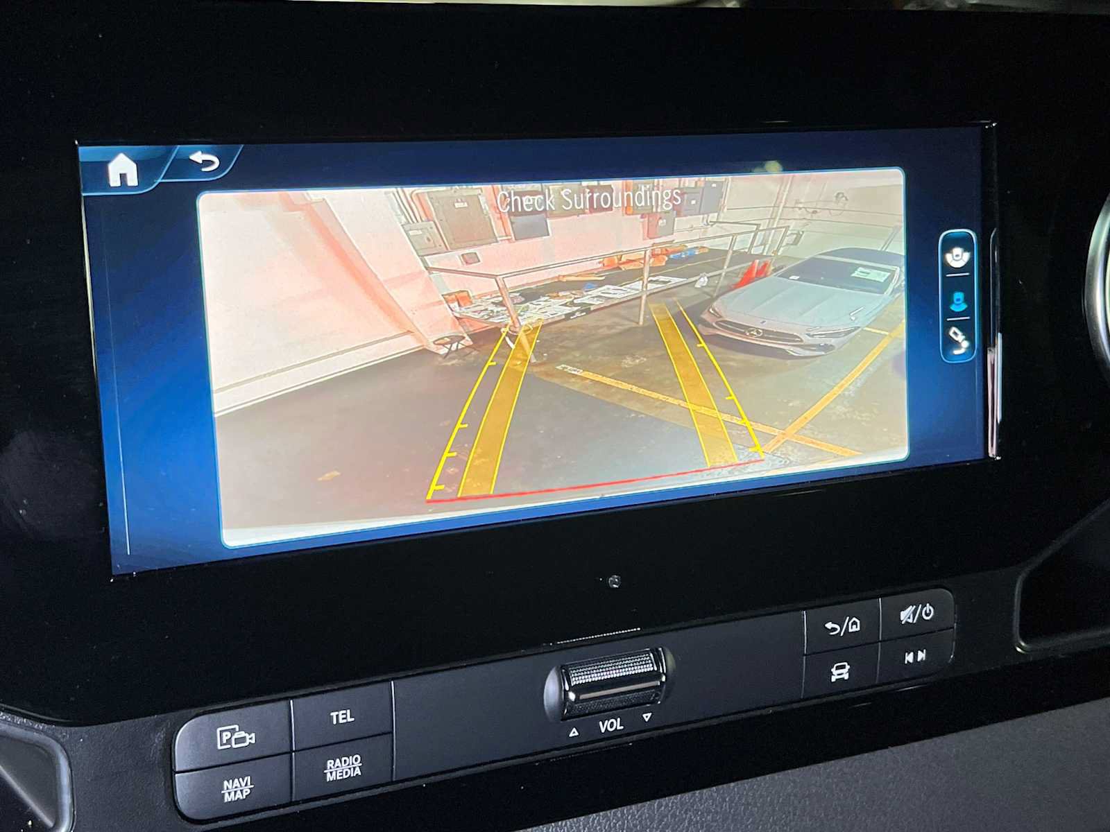 Used 2025 Mercedes-Benz Sprinter 2500 image 35