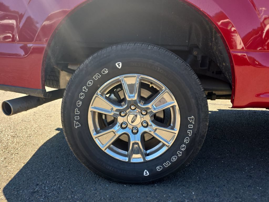 Used 2016 Ford F150 XLT w/ Equipment Group 302A Luxury AWD/4WD image 11
