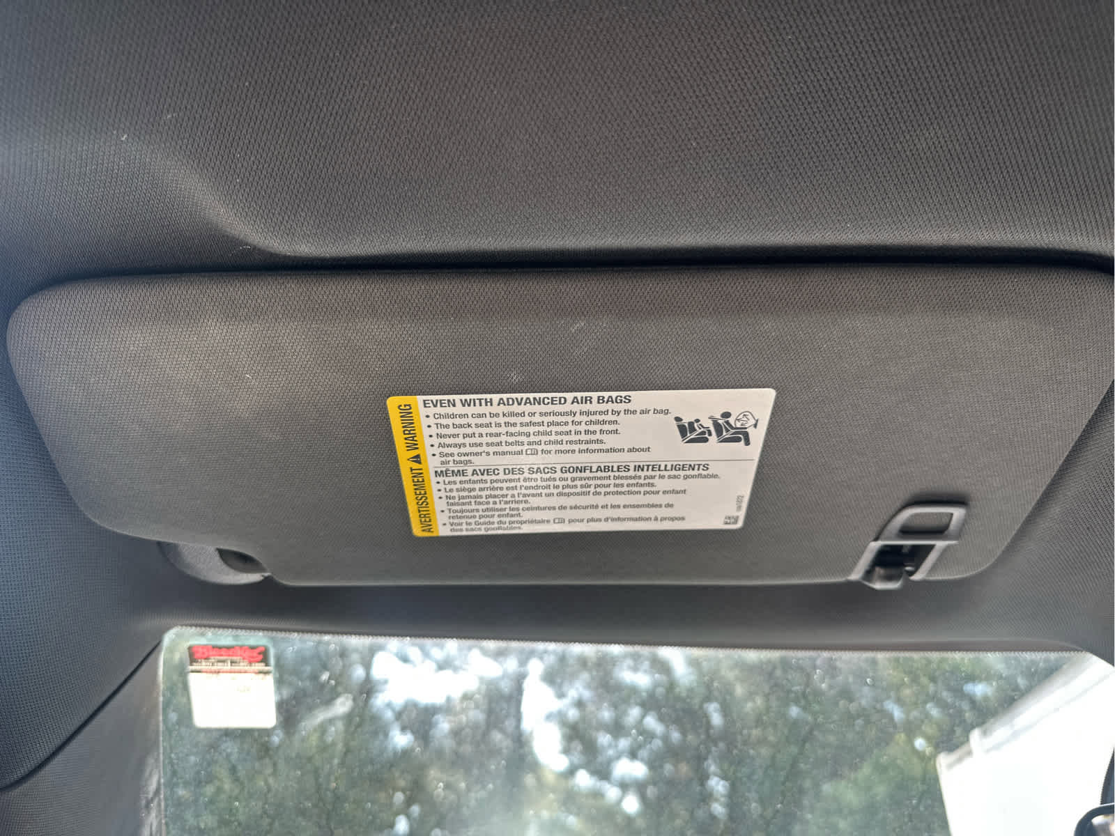 Used 2022 Chevrolet Traverse LT image 45