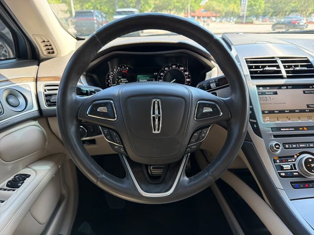 Used 2018 Lincoln MKZ Reserve w/ Technology Package FWD image 17