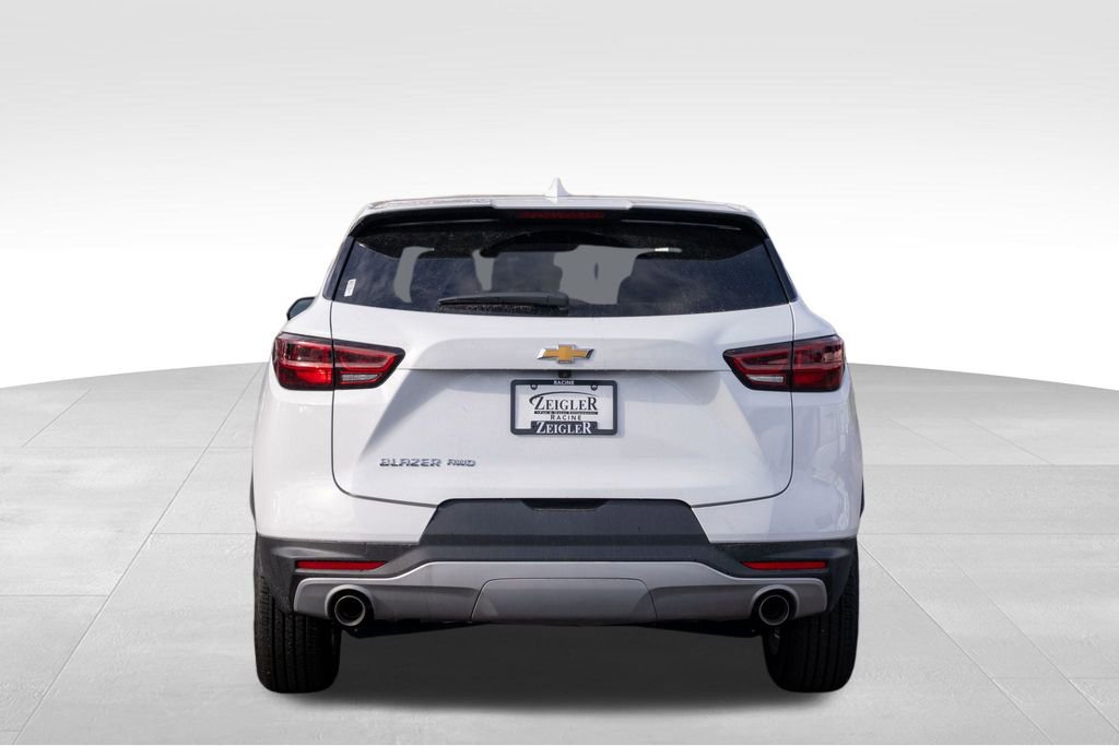 Used 2025 Chevrolet Blazer LT image 6