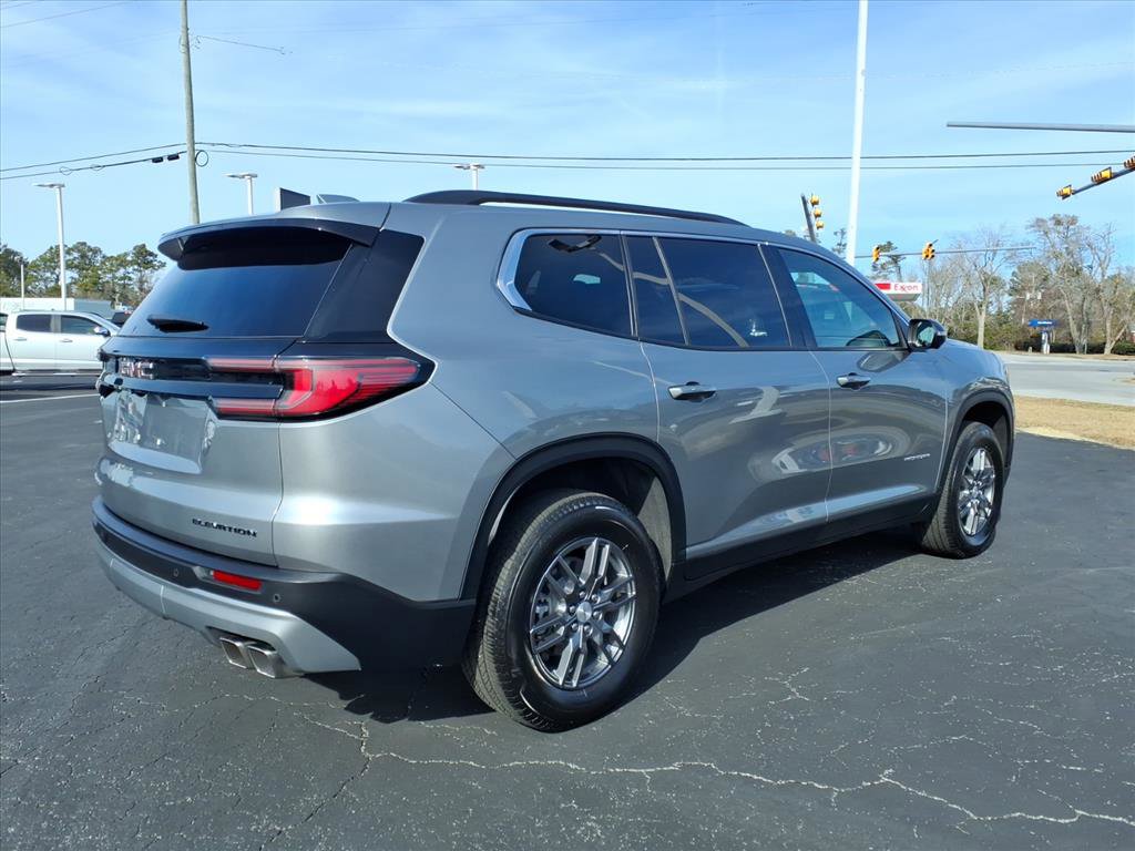 Used 2025 GMC Acadia Elevation image 2