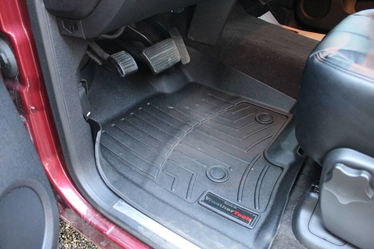 Used 2013 Chevrolet Silverado 3500 LT w/ Convenience Package image 40