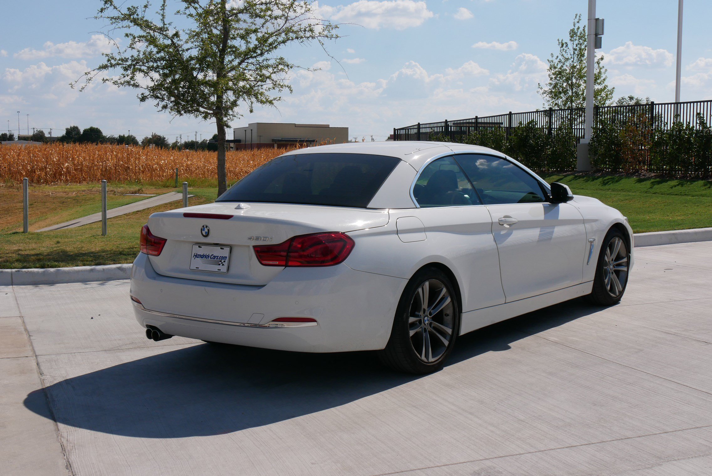 Used 2018 BMW 430i Convertible RWD image 11