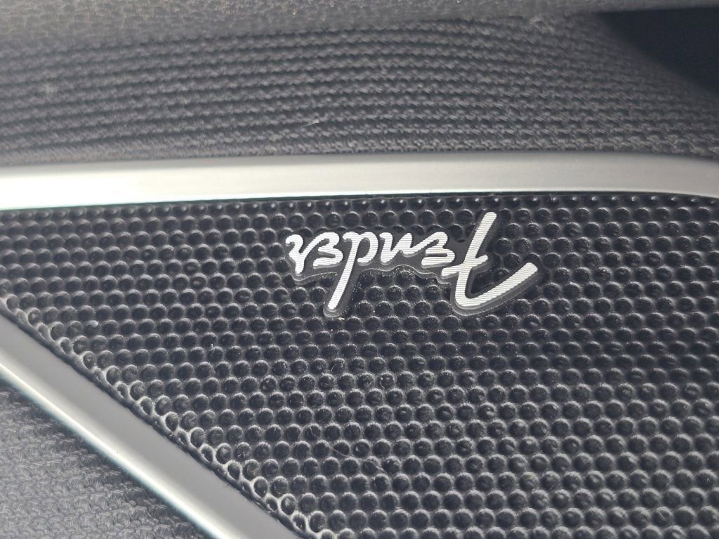 Used 2019 Volkswagen Golf R 4-Door AWD/4WD image 10