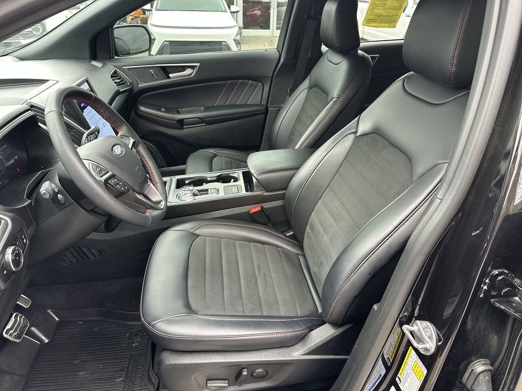 Used 2024 Ford Edge ST-Line AWD/4WD image 11
