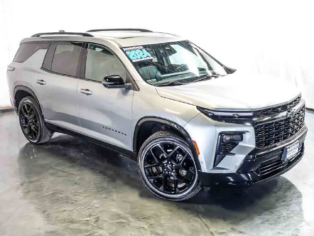 Used 2024 Chevrolet Traverse RS AWD/4WD image 6