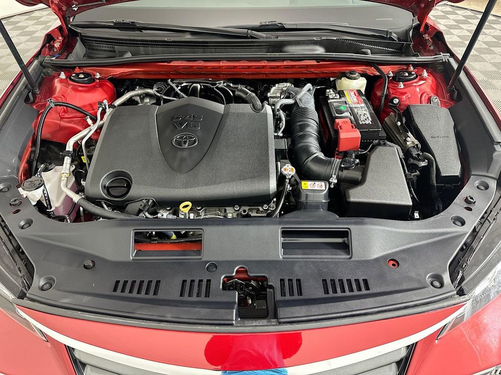 Used 2022 Toyota Avalon XLE image 29