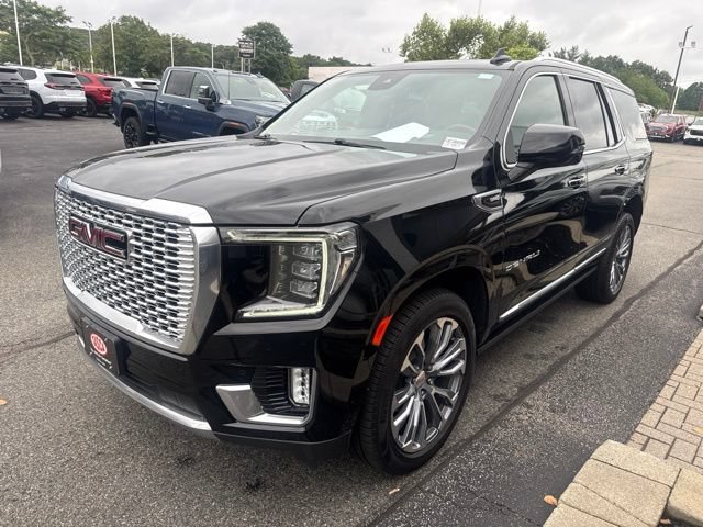 Used 2023 GMC Yukon Denali AWD/4WD image 3