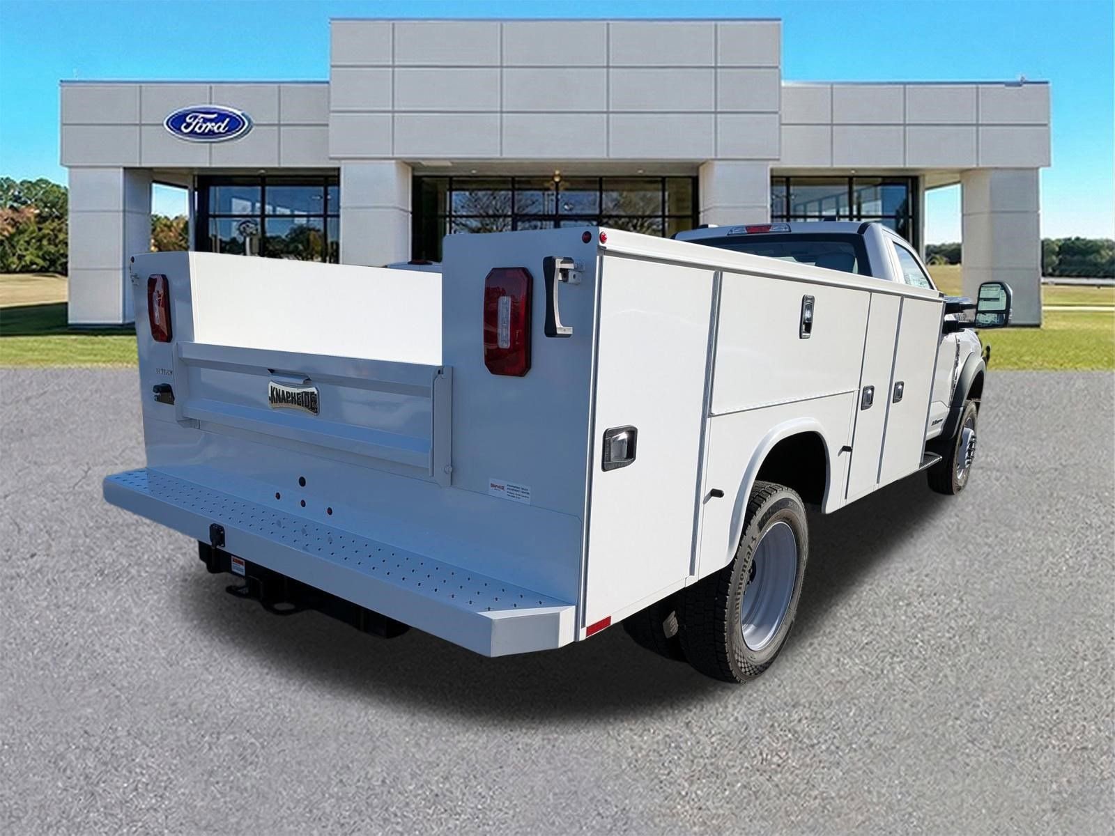 New 2025 Ford F450 XL w/ XL Chrome Package image 4