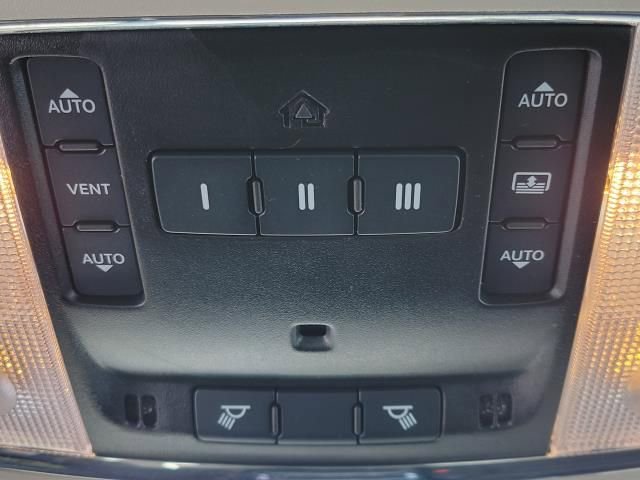 Used 2023 Chrysler 300 Touring L w/ Popular Equipment Group image 29
