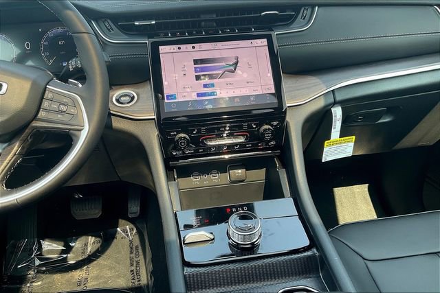 New 2025 Jeep Grand Cherokee Limited image 7