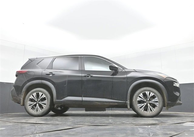 Used 2023 Nissan Rogue SV image 34