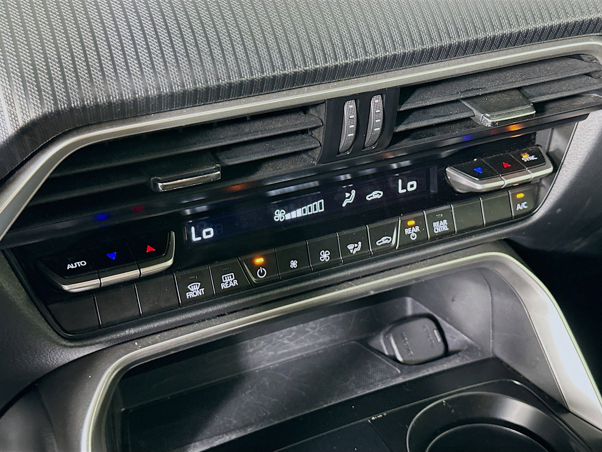 Used 2025 MAZDA CX-90 3.3 Turbo w/ Select Package image 24