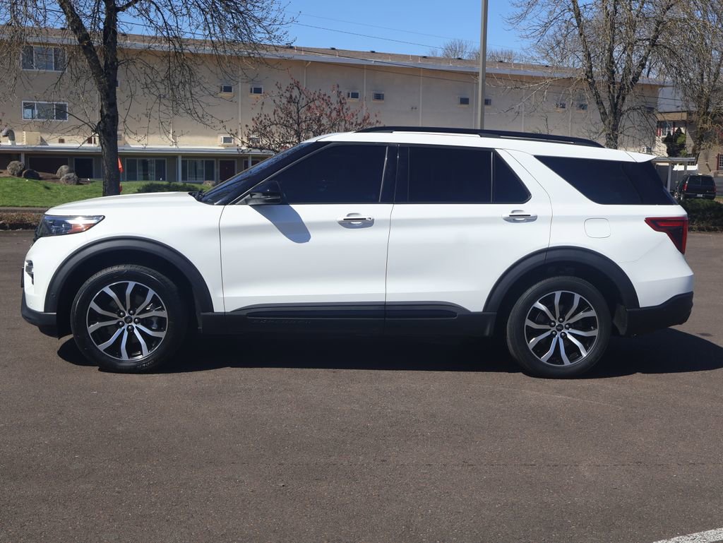 Used 2020 Ford Explorer ST w/ Premium Technology Package AWD/4WD image 3