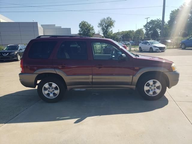 Used 2004 MAZDA Tribute LX w/ Luxury Pkg AWD/4WD image 3