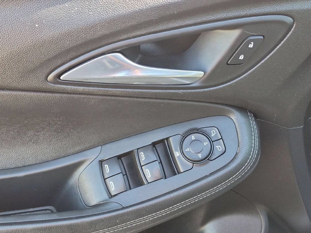 Certified 2020 Buick Encore GX Preferred FWD image 22
