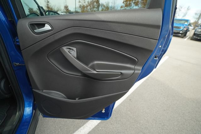 Used 2017 Ford Escape SE w/ SE Cold Weather Package image 24