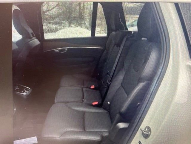 Used 2023 Volvo XC90 B6 Plus w/ Protection Package Premier image 6