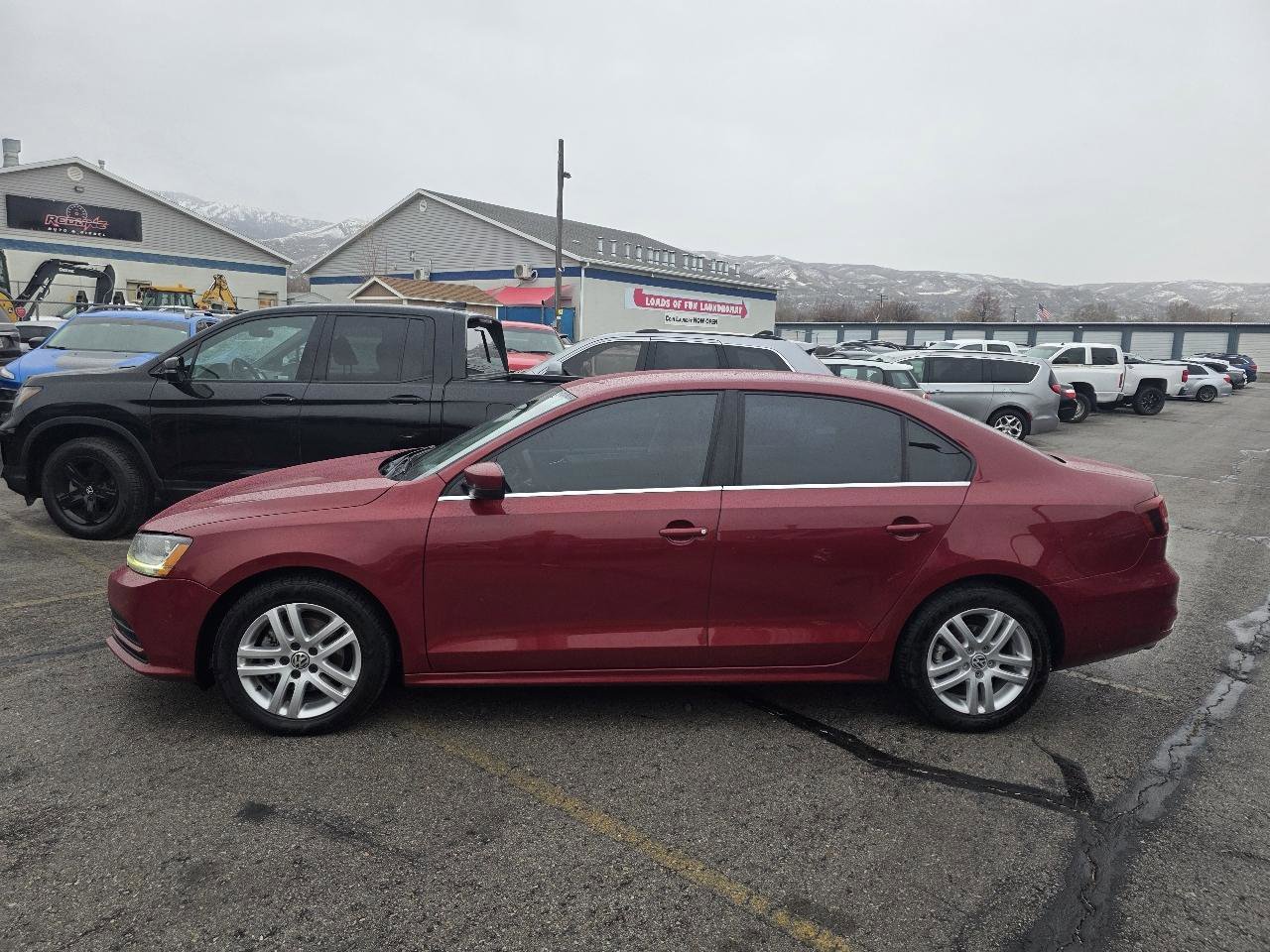 Used 2017 Volkswagen Jetta S image 2