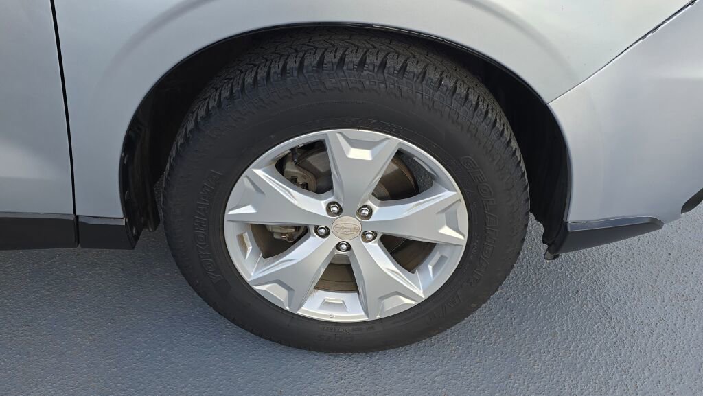 Used 2015 Subaru Forester 2.5i Premium w/ Popular Package #2 image 9